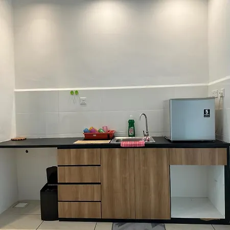 Itcc Manhattan By Stayin 4-5Pax Donggongon Exterior photo